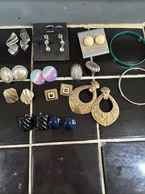 Assorted Women's Jewelry Set - Gold, Black, Navy, Pearl Accents